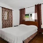 609 Mariposa Villa *