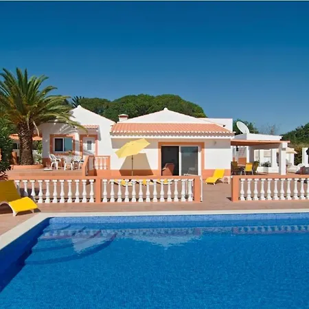 Villa 609 Mariposa Lagos