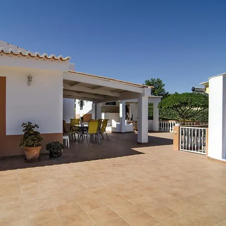 609 Mariposa Lagos